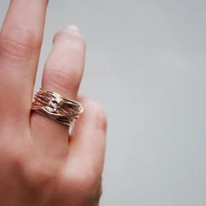 Filodellavita 13 fili in Argento 925 e Oro Rosa 9kt e iniziale con Diamanti | Rubinia Gioielli New